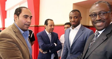 وزير الشباب والرياضة التوجولى يزور المركز الأوليمبى بالمعادى