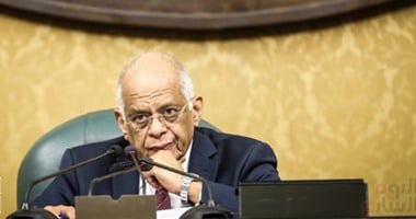 بالصور.. رئيس البرلمان مطالبا النواب 3 مرات: "أرجو التزام الهدوء"
