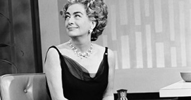 بالصور .. تطور الفستان الأسود على مر التاريخ عبر أجساد الجميلات 