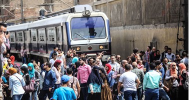 توقف حركة قطارات المترو بالخط الأول بعد عبث راكب بـ"بلف" الطوارئ