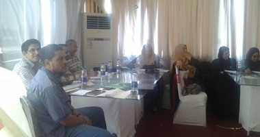 تدريب ممثلى الإدارات التعليمية على بدائل العقاب البدنى بأسيوط