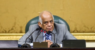 على عبد العال يخالف تعليماته ويتأخر عن حضور الجلسة العامة