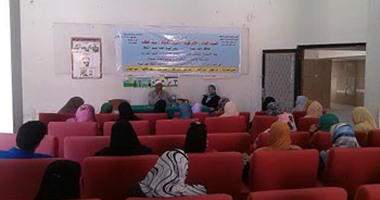 تواصل فعاليات الأسبوع الثقافى للمرأة بعنوان فضل الأم بقصر ثقافة طور سيناء