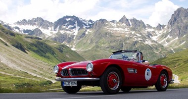 من محركات الطائرات لصناعة السيارات.. 36 صورة ترصد رحلة BMW خلال 100 عام