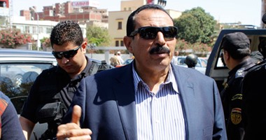 مصرع صياد فى المجرى الملاحى لقناة السويس بطلق نارى