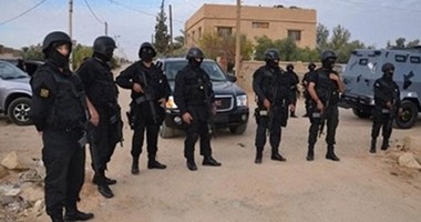 بالصور.. مدير المباحث الجنائية فى القليوبية: ضبطنا 162 هاربا بالجعافرة ونلاحق "أمين موسى" وأعوانه.. ويؤكد: 10 هاربين سلموا أنفسهم للسجون بعد الحصار الأمنى على المثلث الذهبى.. ويشيد بتعاون المواطنين