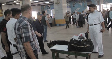 جمارك مطار برج العرب تحبط محاولة تهريب كمية 249 ألف جنية مصرى
