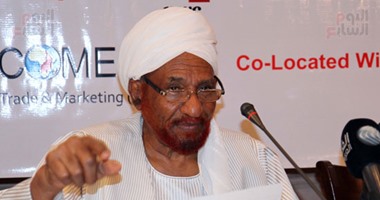 رئيس حزب "الأمة" القومى السودانى يغادر القاهرة متوجها إلى الخرطوم