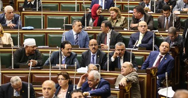 اشتعال معركة البرلمان والإعلام بعد هجوم"النواب".. يحيى قلاش: لا حصانات استثنائية للمجلس بعد ثورتين.. "السناوى": المطالبة بغلق القنوات تغول على الدستور..  وصلاح عيسى: الصدام معنا ليس من مصلحتهم
