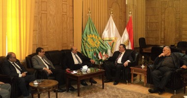 بالصور.. رئيس جامعة بنها يستقبل وفدا من الجامعة الهاشمية بالمملكة الأردنية