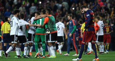 بالفيديو.. صراع الليجا يعود لنقطة الصفر عقب سقوط برشلونة أمام فالنسيا.. مصائب البارسا لا تأتى فرادى بعد وداع دورى الأبطال.. أتلتيكو يتقاسم الصدارة والريال ينافس.. وهدف أسطورى لميسي فى ليلة حزينة