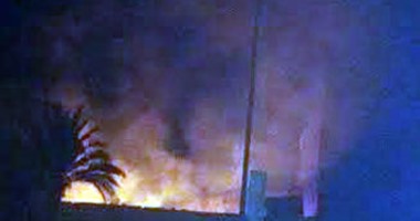 حريق هائل بـ"مغلق خشب" و3 منازل بالفيوم.. والدفع بـ 8 سيارات إطفاء و4 إسعاف