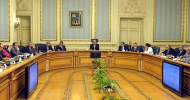 رئيس الوزراء يعقد اجتماعًا بشأن مشروع الألف مصنع