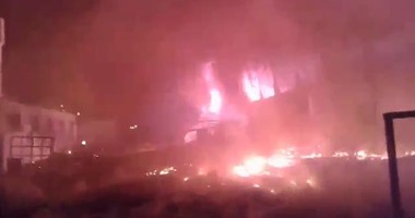 السيطرة على حريق فى مزرعة نخيل بقرية الراشدة بالداخلة