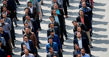 بالصور.. إيران تجند 7 آلاف مخبر سرى لمراقبة الالتزام بالحجاب ومواجهة التحرش ومضايقات النساء فى الشوارع.. قائد شرطة طهران يؤكد: سيرفعون تقارير بأرقام السيارات المخالفة ولا يحق لهم التحرك