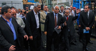 وزير النقل يتفقد غدا طريق شبرا - بنها ومحطة سكة حديد طنطا