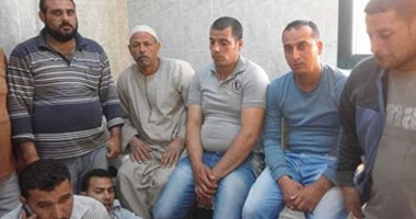 بالصور.. إضراب سائقى المحمودية بالبحيرة احتجاجا على نقلهم للموقف الجديد