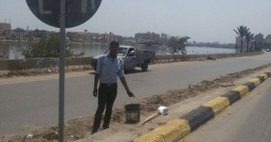 دمياط تتجمل قبل الاحتفال بعيدها القومى.. رصف الطرق وإنارتها وتجميل الشوارع