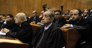 فريد الديب عن حضور العادلى أمام النقض: يوم الجلسة هتعرفوا.. ومعرفش مكانه