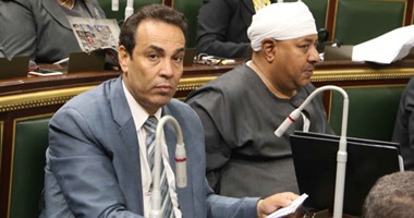 نائب يطالب بالقبض على "برهامى".. ويؤكد: "ضحايا الكنيسة شهداء غصب عنك"