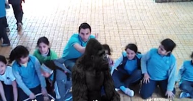 بالفيديو.. أستاذ جامعى يبتكر برنامج محاكاة للواقع الافتراضى "هولوجرام"