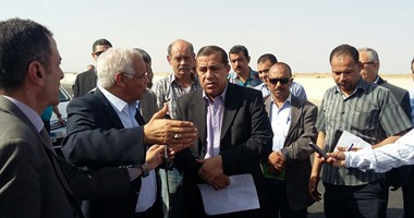 فى ذكرى تحرير سيناء.. افتتاح طريق "وداى النطرون ـ العلمين" ضمن 7 طرق وكبارى.. وزير النقل: لن نسمح بتسبب مشاكل نزع الملكية فى تعطيل طريق "شبرا – بنها".. ويكشف: إضافة 124 عربة جديدة لأسطول السكة الحديد