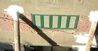 صحافة المواطن.. بالصور.. عقار آيل للسقوط بمنطقة الوايلى فى العباسية
