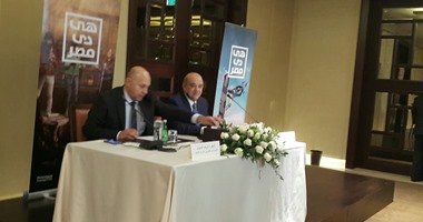 وزير السياحة يناقش فى دبى زيادة عدد الرحلات لشرم والقاهرة من الكويت