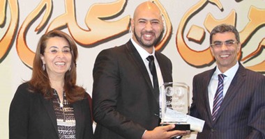 5 وزراء وإعلاميون يشاركون بحفل توزيع جوائز مصطفى وعلى أمين.."أخبار اليوم" تكرم "اليوم السابع"وصلاح منتصر وعماد الدين حسين..الإعلان عن تدشين مركز لقياس الرأى العام..وغادة والى:نحتاج إعلام يساند الحكومة