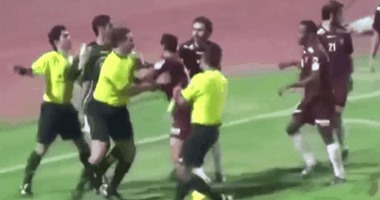 بالفيديو.. "5" حكام "هفأ" فى ملاعب كرة القدم