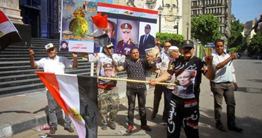 بالصور.. احتفالات أمام نقابة الصحفيين بذكرى تحرير سيناء