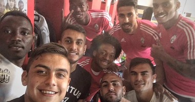 نجوم يوفنتوس ينتظرون التتويج بالدورى الإيطالى أمام شاشة روما ونابولى