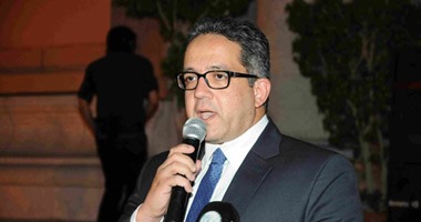 وزير الآثار يفتتح اليوم 4 مقابر جديدة أمام السائحين فى الأقصر