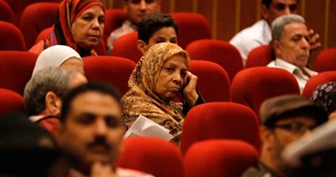 بدء توافد المتقدمين لقرعة الحج بالجيزة على نادى الزراعيين بالدقى