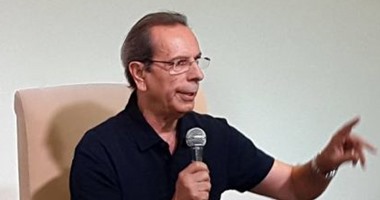 الفلسطينى ربعى المدهون.. اتهامات بالتطبيع ودفاع  باسم المعايشة