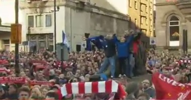 بالفيديو.. عودة حق ضحايا ملعب هيلزبره تجمع جماهير ليفربول وإيفرتون