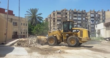 رفع 1267 طن مخلفات وإزالة 178 حالة تعد على أراضى زراعية وأملاك دولة بأسيوط
