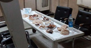 صحافة مواطن:سمك وسلطة  بدل المرضى على جهاز الآشعة بمستشفى الحوامدية