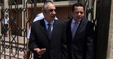 بدء محاكمة زكريا عزمى بقضية الكسب غير المشروع