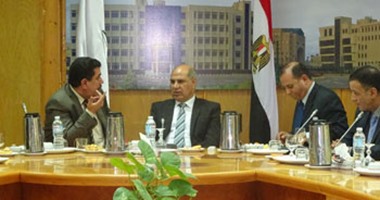 بالصور.. رئيس الهيئة العامة لمحو الأمية وتعليم الكبار: مكافأة لكل طالب يمحو أمية مواطن