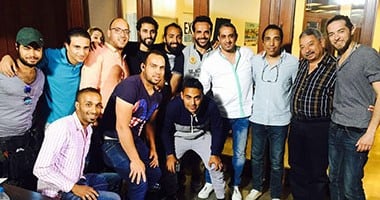 أسرة "كلمة سر" يحتفلون بالمنتج الفنى الجديد للمسلسل عمرو الصيفى