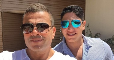 رجل الأعمال الأول مع نجم الغناء الأول فى "سيلفى" أبو هشيمة والهضبة