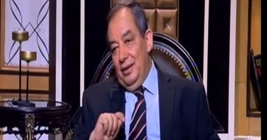 المنسى قنديل لـ"لازم نفهم": من نحن كى يتآمر العالم علينا؟.. ومصر على هامش التاريخ.. ونتآمر على أنفسنا بتحويلنا الفاسدين لآلهة.. وعبدالناصر ديكتاتور وسجون السادات بلا تعذيب ومبارك لم يقرأ كتابا