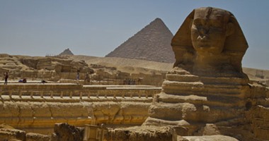 "الآثار": لا يوجد خطورة على أبو الهول من المياه الجوفية