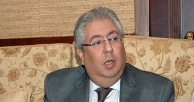 السفير المصرى بالخرطوم يلتقى الطلبة المصريين المفرج عنهم