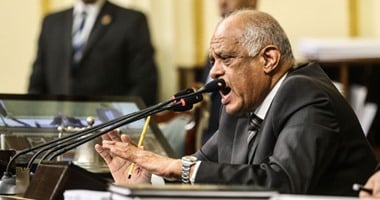 "على عبد العال" يرفض اتهامات النواب للوزراء ويأمر بحذف جملتين من مضبطة الجلسة.. أحمد رسلان: الحكومة تدفع الوطن لعدم الاستقرار.. وعمرو أبو اليزيد: وزير الصحة فاشل.. والعجاتى: الأزمة فى نقص الأطباء