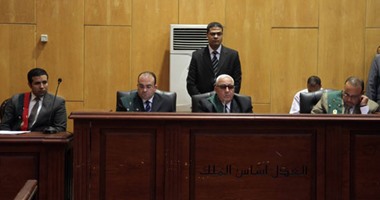 بالصور.. قاضى "أحداث عنف الإسماعيلية" يعرض التقارير الطبية لبعض المتهمين