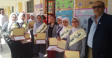 "التعليم" تكرم أوائل الشهادة الابتدائية بشرم الشيخ