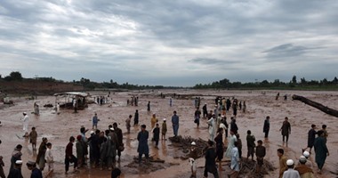 مصرع وإصابة 7 أشخاص جراء انهيار منزل بسبب الأمطار فى باكستان