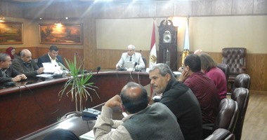 بالصور.. سكرتير عام الغربية يناقش تراخيص البناء مع رؤساء المدن والأحياء